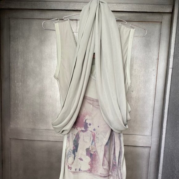 Unique Tunic/Mini Dress With Many Features - Picture 8 of 9